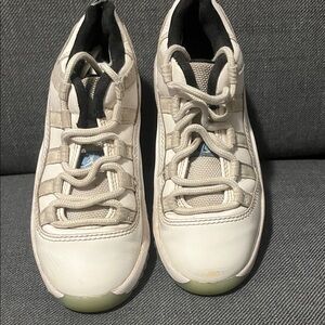 Kids White Sneakers Nike Air Jordan 11 Retro Low Legend Blue 12C
